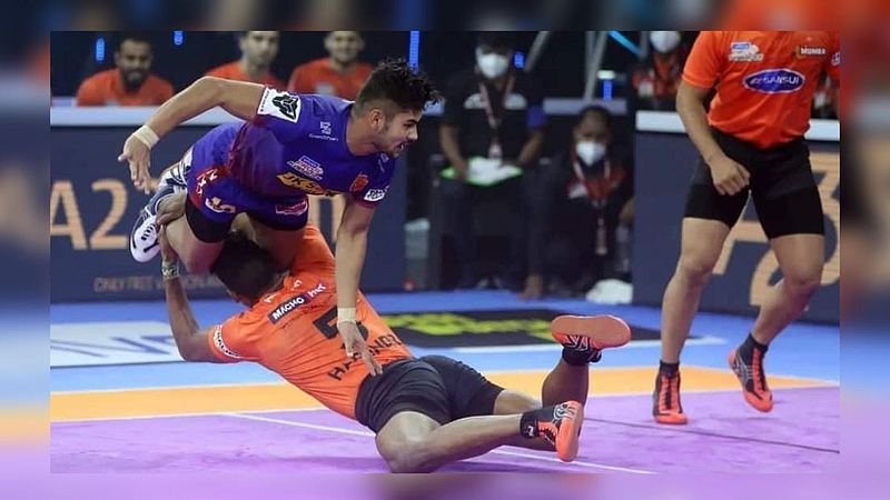 Pro Kabaddi League 2022 : बंगळूर बुल्स विजयासह पहिल्या स्थानी