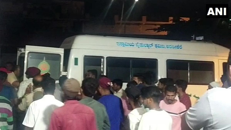 Accident: टेम्पो ट्रॅव्हलर आणि दूध वाहनाचा भीषण अपघात; 9 जणांचा मृत्यू