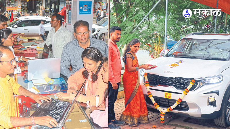 people shopping on occasion of Dasara 2022