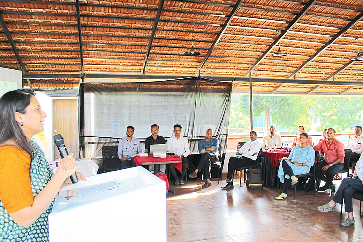 Nashik ZP CEO Ashima Mittal In meeting