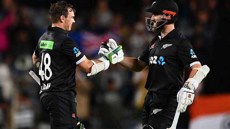 New Zeeland Defeat India In 1st ODI