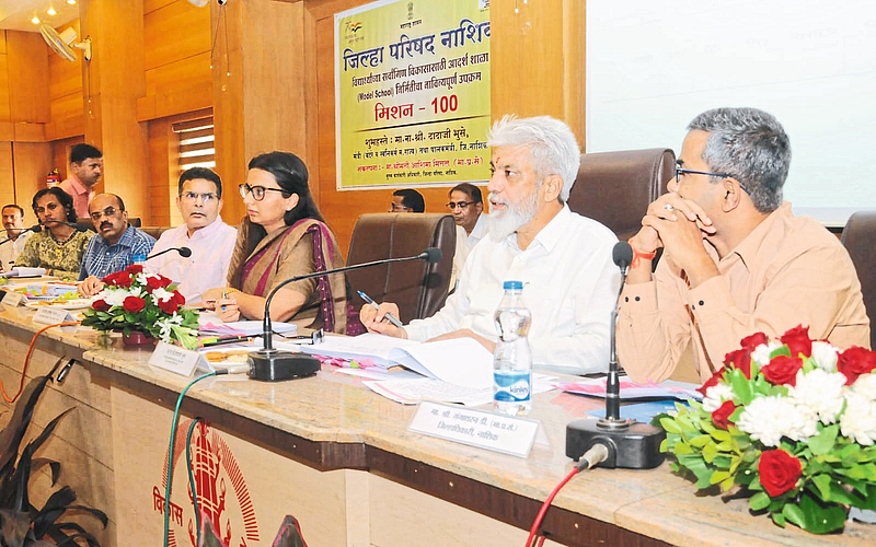 Guardian Minister Dada Bhuse while reviewing the work in Raosaheb Thorat Hall of Zilla Parishad on Friday.