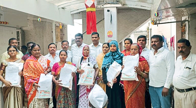 विविध योजनेतील लाभार्थ्यांना पेन्शन पत्राचे वाटप