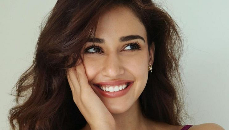 Disha Patani spotted with best friend users called him naya bakra after break up with tiger shroff