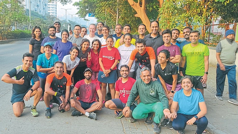 sport running pune marathon Sudha Singh Balewadi High Street 27 November