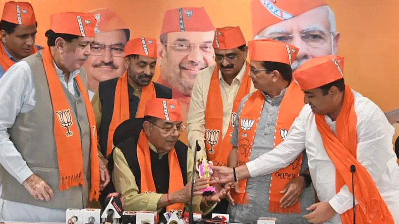 Congress MLA Mohan Singh Rathwa joins BJP