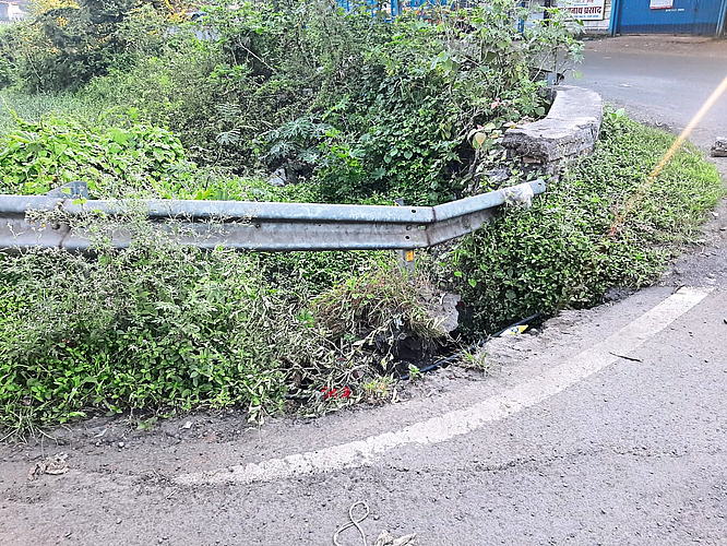 A demolished road to Tapovana.
