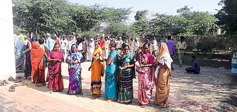 Queues of voters to vote in Gram Panchayat elections.