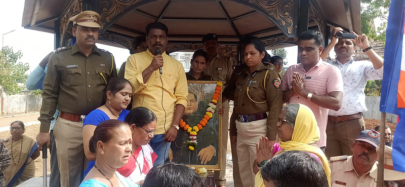 Braking News Tension due to removal of Babasaheb Ambedkar statue Agitation