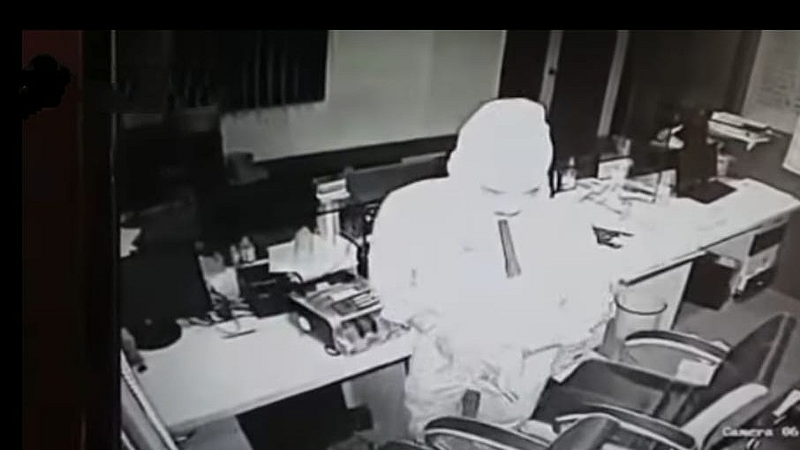 Anant patasanstha 14 No 2nd theft case crime news pune police finance