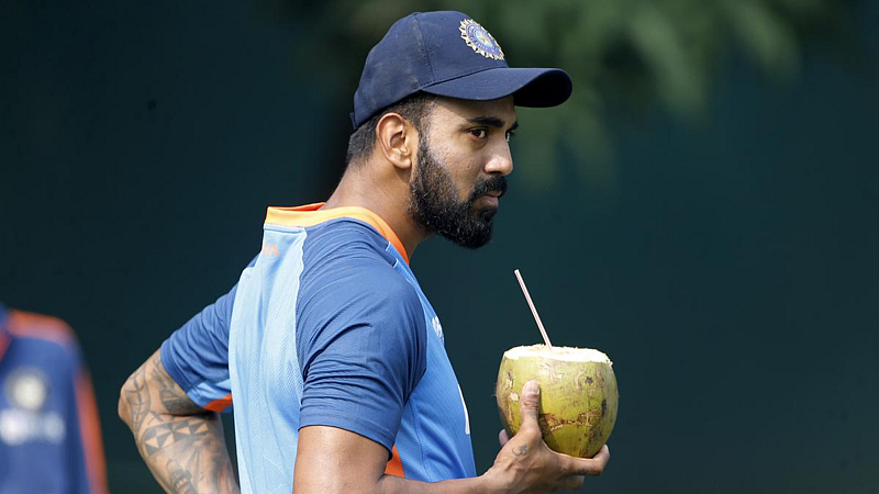 KL Rahul injured while batting in nets ahead Team India captain picks up hand injury IND vs BAN 2nd Test cricket news kgm00