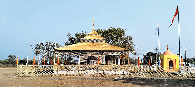 Jalgaon: A picture of the arrangement being set up on the occasion of Godri Kumbha