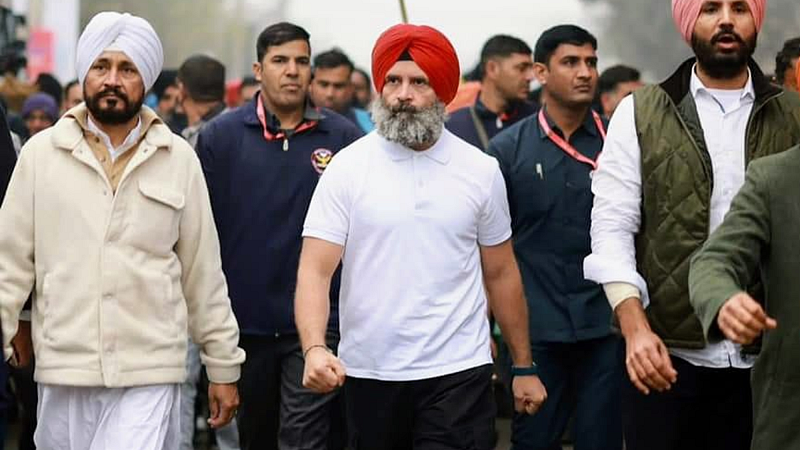 rahul gandhi refused to tie turban without camera claim bjp Amit Malviya tweet watch video bharat jodo yatra