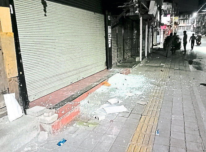 Shops in Dahipool area were vandalized after a dispute between two villages.