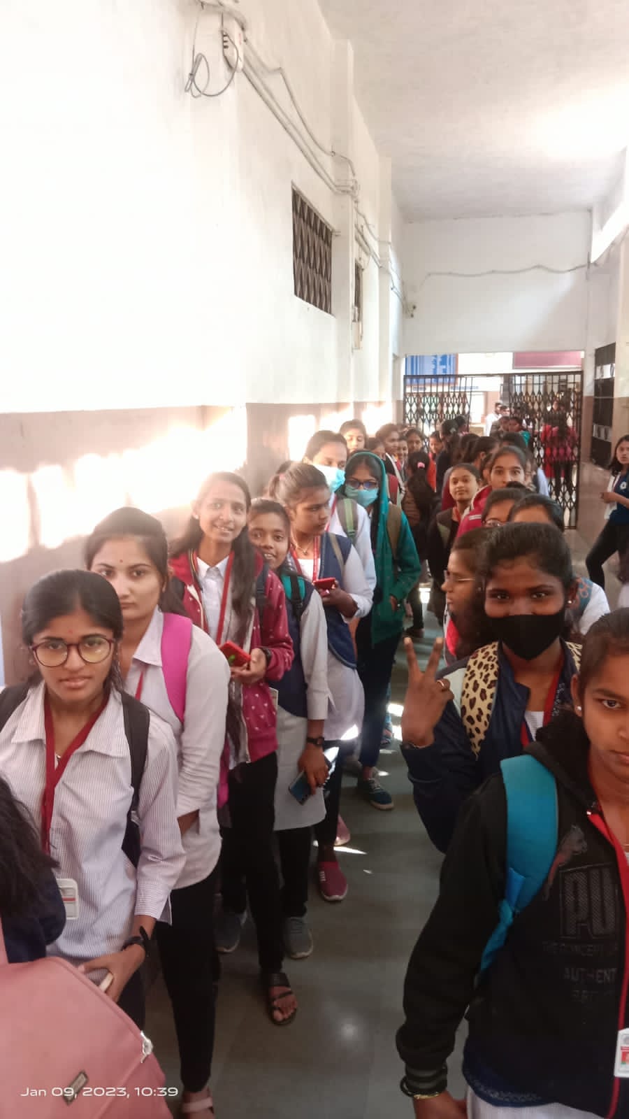 मुलींचा लक्षणीय सहभाग