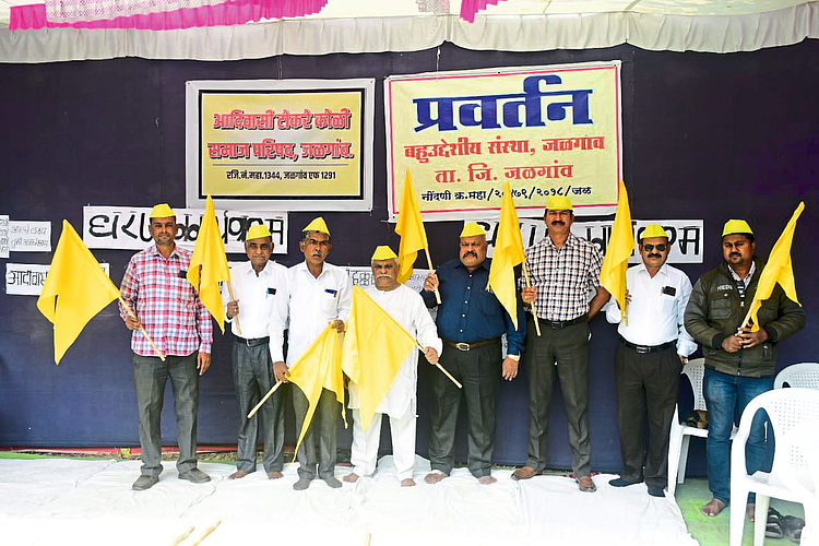 Koli community members are protesting in front of the District Magistrate's office.
