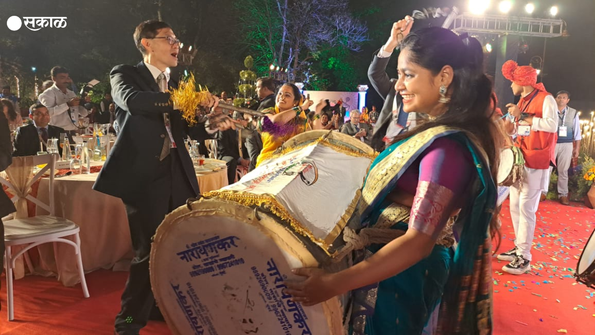 शिव वंदना, शिवराज्याभिषेक गीत देखील यावेळी सादर करण्यात आले.