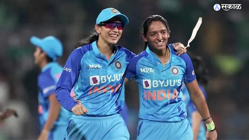 Smriti Mandhana and harmanpreet kaur