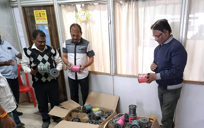 Nylon manja caught by municipal officials.