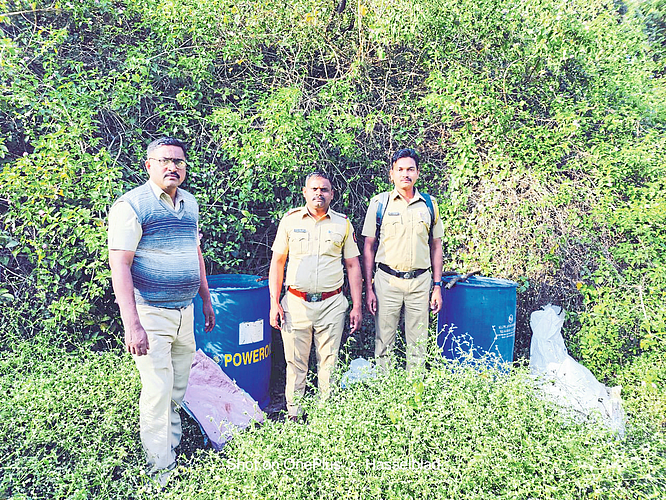Sub-inspector Navnath Rasal and police personnel while raiding the unauthorized hand furnace from the drain and destroying the chemical on the spot.