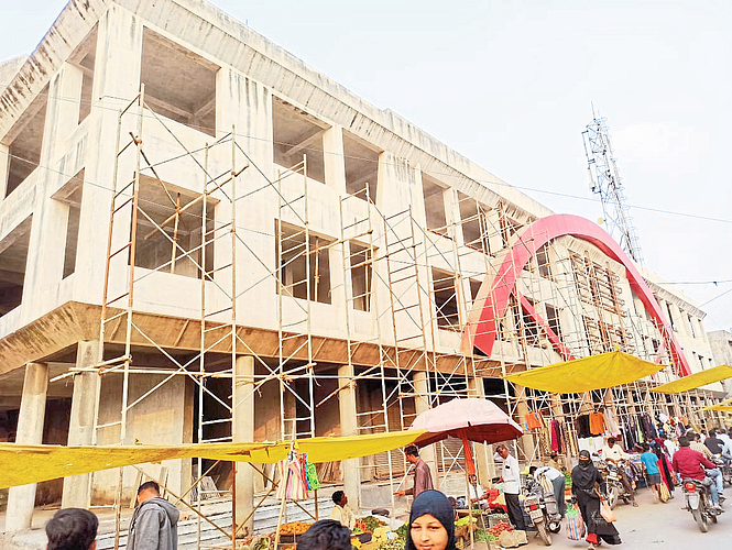 The work of the commercial complex here is incomplete.