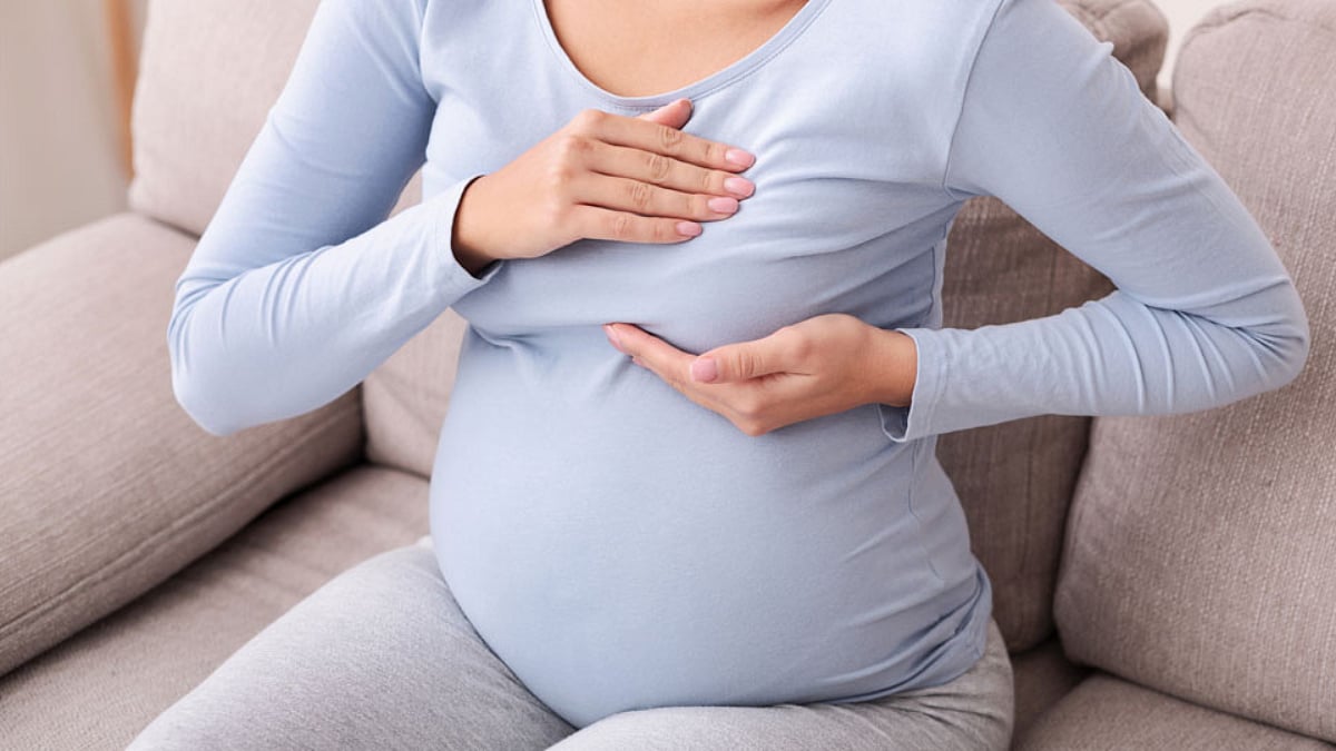 Breast Bumps स्तनांवर असणारे बारीक फोड म्हणजे कशाचे लक्षण ? आजच जाणून