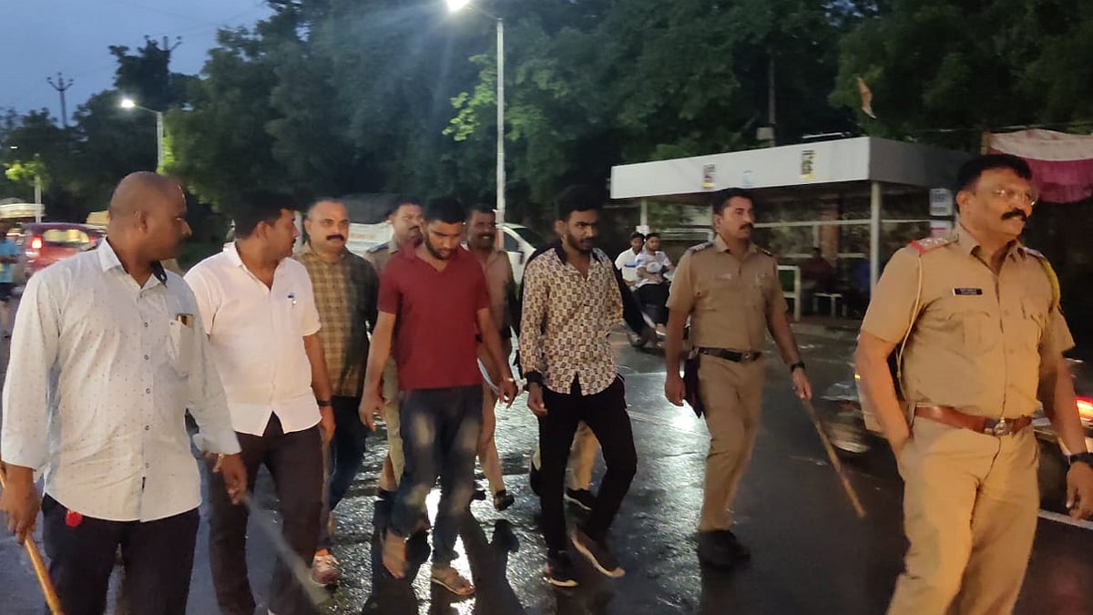 रायगड भूस्खलनात आई-वडील गमावलेल्या मुलांना मुख्यमंत्री दत्तक घेणार