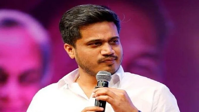स्वार्थी राजकारणासाठी सतत जोमात असणारे विरोधक सामाजिक प्रश्नावर मात्र कोमात; रोहित पवारांचा घणाघात