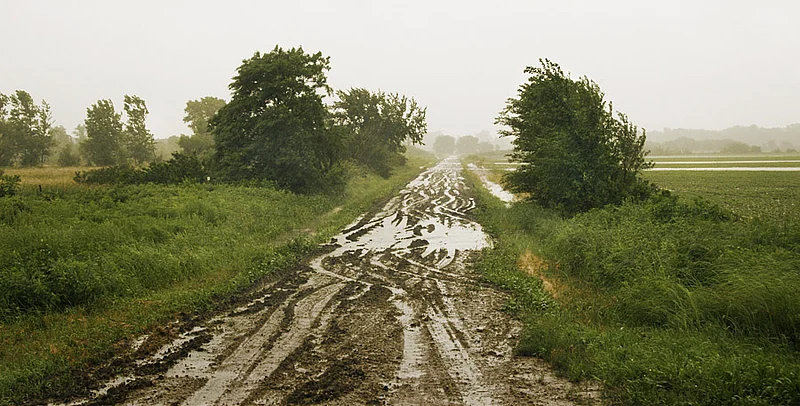 there is no road in chikhalapar village in chandrapur district