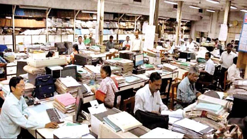govrtrment employees