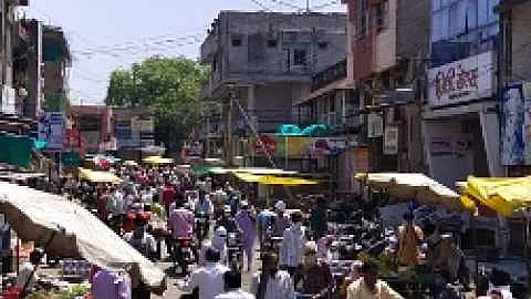 Akola News More congested on internal roads than main roads}