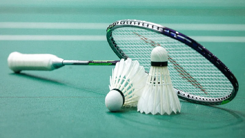 Two hundred badminton coaches in the state; Allow games in indoor halls