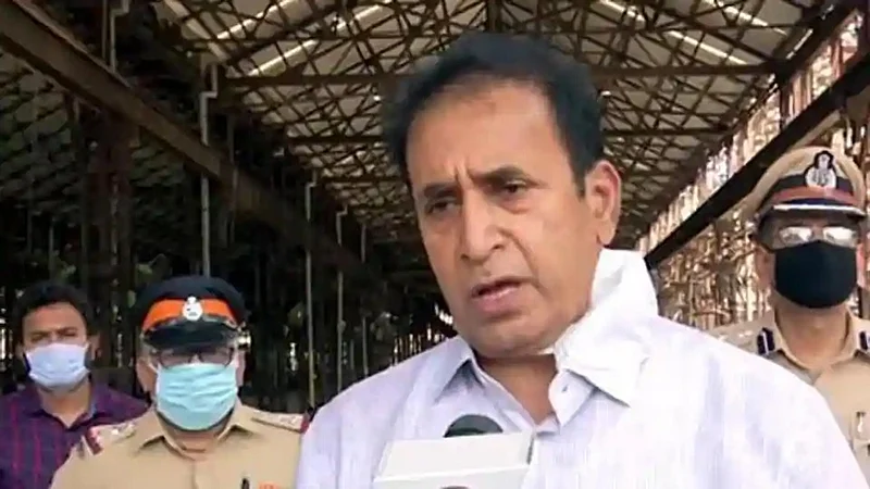 अनिल देखमुखांच्या दोन्ही सचिवांची CBI कडून चौकशी