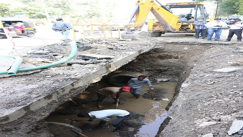 Aurangabad Water Pipeline Repairing