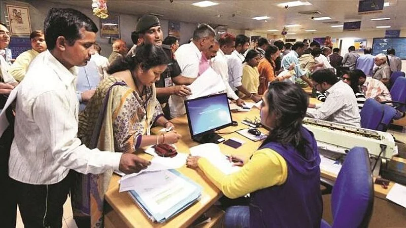Bank-Employees
