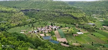 Khandgedara village in Sangamner taluka mobile has not had a range for five years