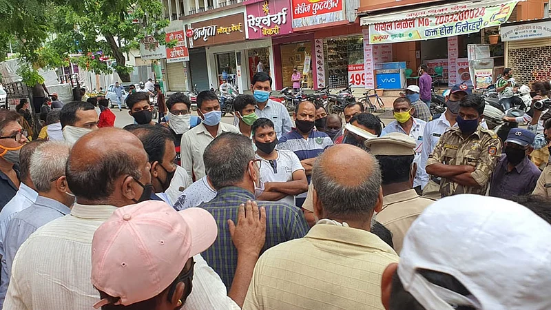 बारामतीत वाहतूक आराखड्याने व्यापारी वर्गात चिंतेचे वातावरण