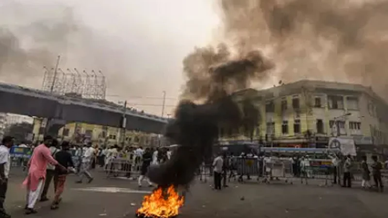 CAB : ईशान्येचा वणवा पश्चिम बंगालमध्ये; आंदोलकांकडून जाळपोळ