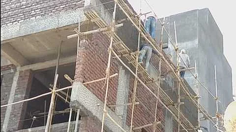 मजूर मिळत नसल्याने बिल्डरांच्या अडचणीत वाढ
