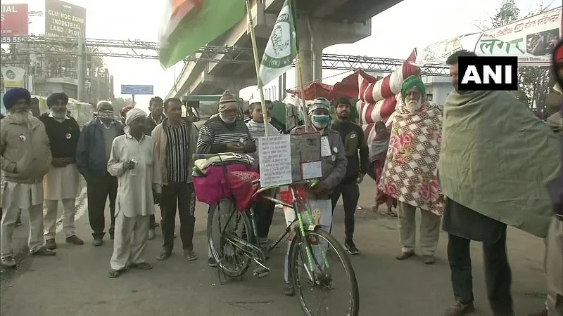 Cycle farmers protest.