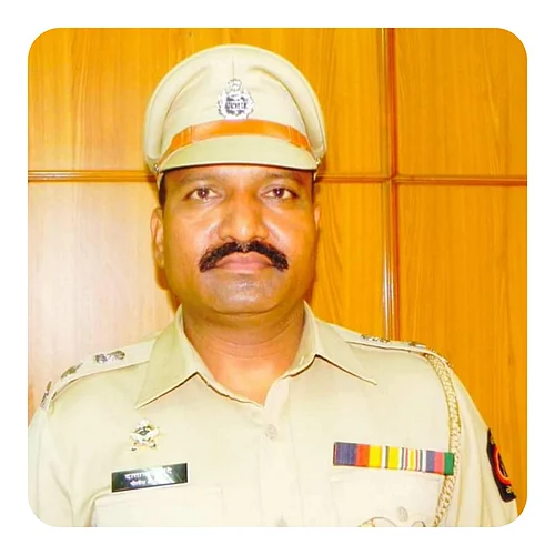 The IPS officer credit 50 thousand PM and CM fund