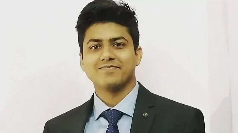 IAS_Mukund_Kumar