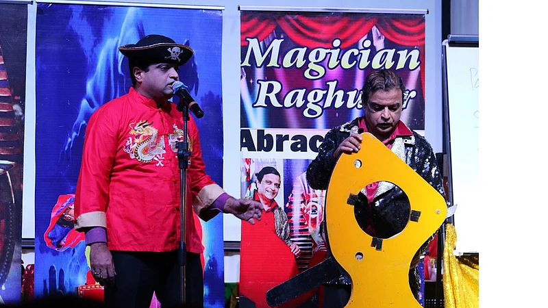 Magician Raghuveer