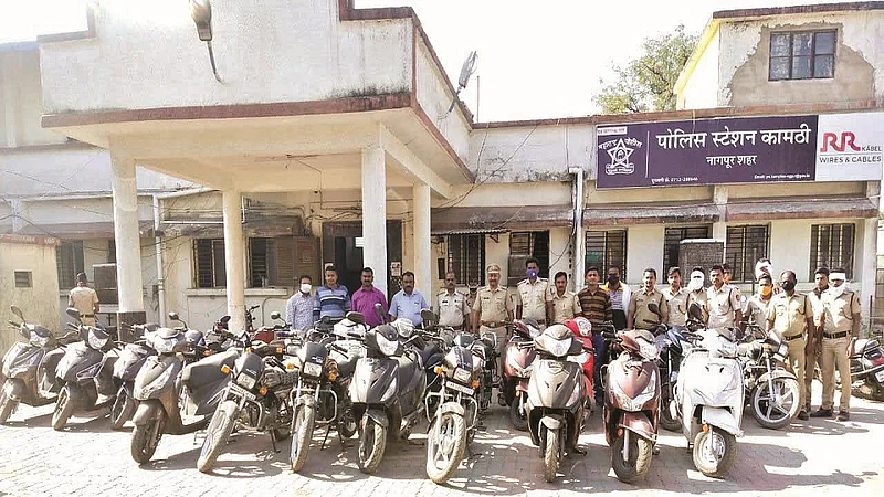 kamptee police seized 24 bikes