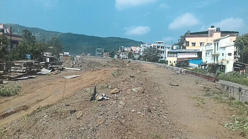 सोशल मीडियावर कामशेतच्या उड्डाणपुलाचीच चर्चा; काय आहे प्रकरण घ्या जाणून
