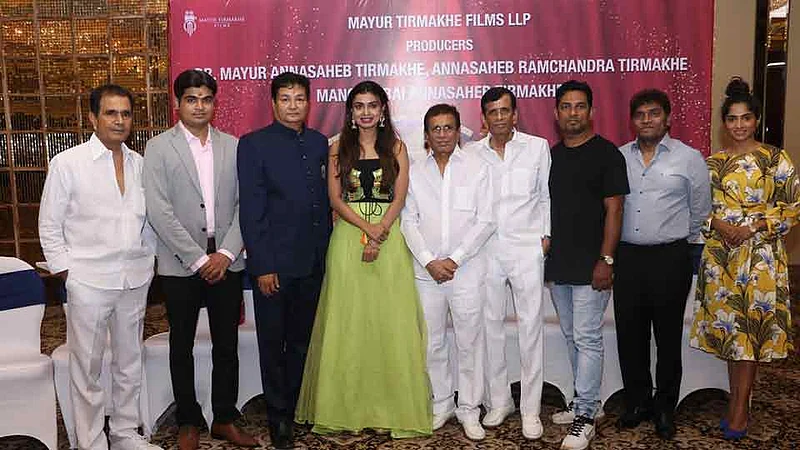 Johnny Lever gave first clap to Lagna Kallol Marathi Film