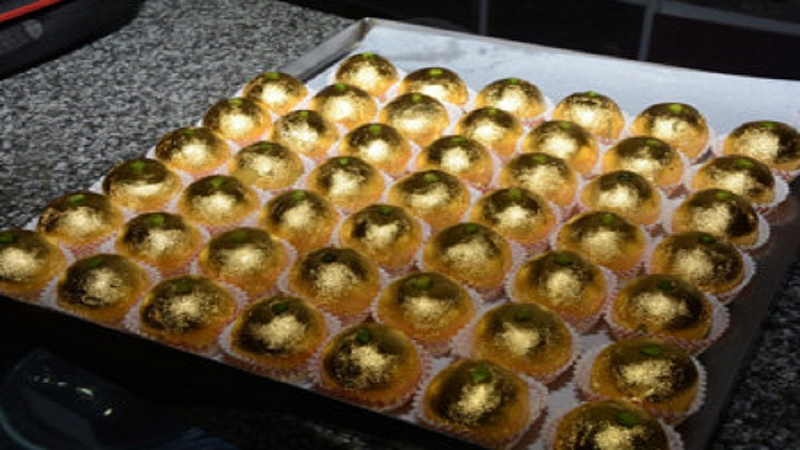 sweet made up of 24 carat pure gold in Amravati