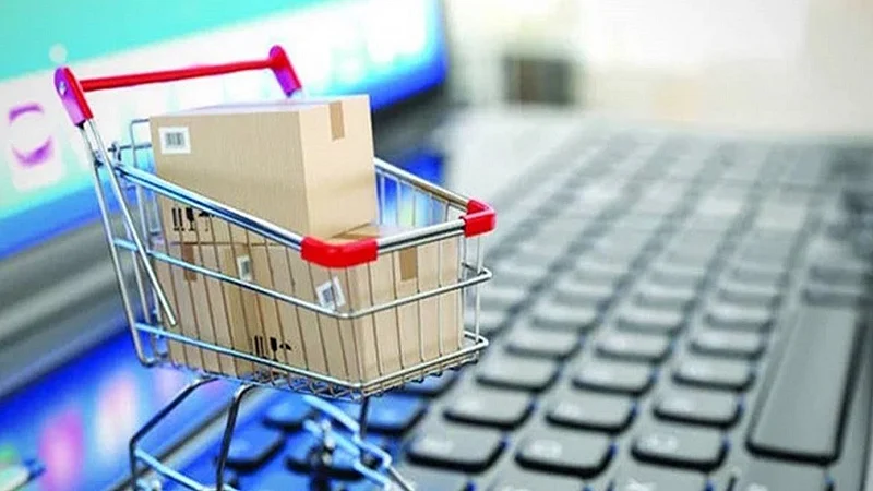 coronavirus online shopping only for essential commodities