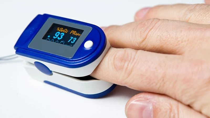 Give Pulse Oximeters to All Village in Osmanabad District