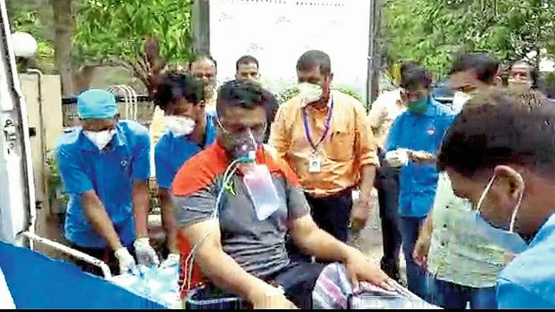 Oxygen shortages in hospitals followed by remdesivir injection Nashhik Marathi news